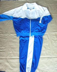 俊哲服饰 优质产品与加盟网络，共创时尚零售未来