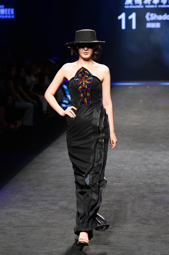 广州新华学院2020级服装与服饰设计专业毕业设计作品展演成功举办